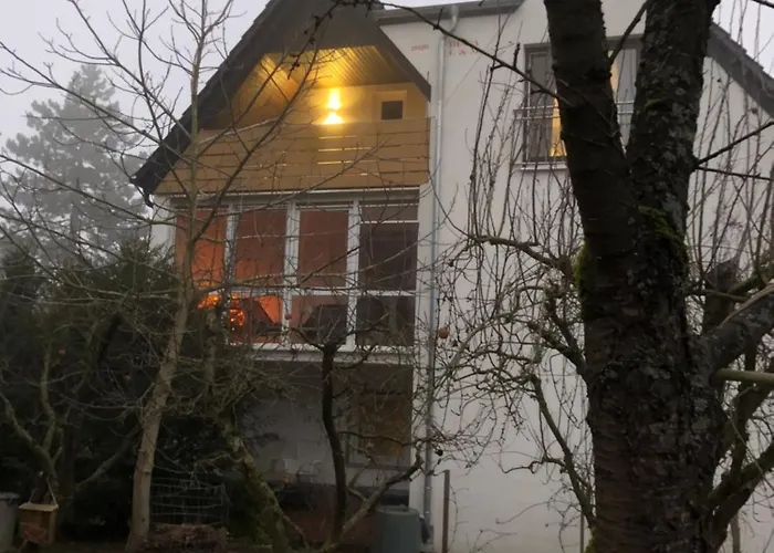 Blaues -keine Kueche- Mit Grossem Balkon, Bad Ist Ein Traum, Nur 50 Schritte Zum Radweg Am Main