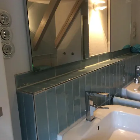 Blaues -keine Kueche- Mit Grossem Balkon, Bad Ist Ein Traum, Nur 50 Schritte Zum Radweg Am Main 3* Mainstockheim