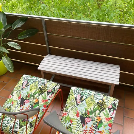 Blaues -keine Kueche- Mit Grossem Balkon, Bad Ist Ein Traum, Nur 50 Schritte Zum Radweg Am Main 3* Mainstockheim