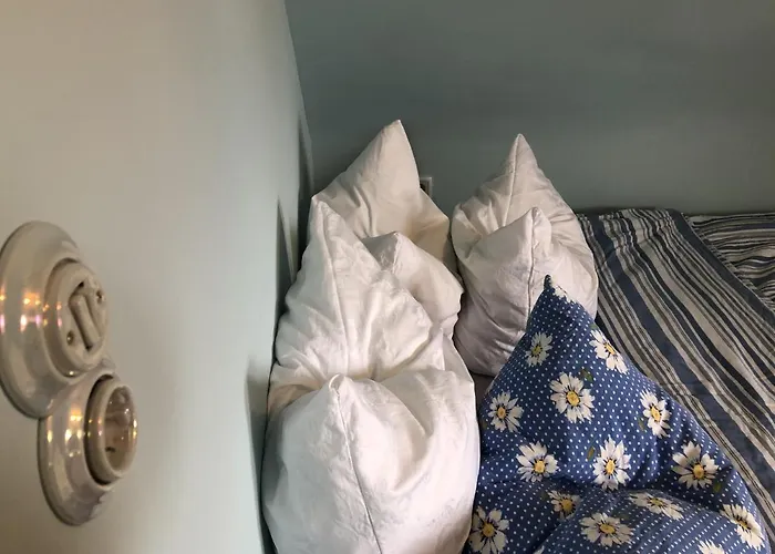 Blaues Zimmer, -keine Wohnung, Keine Küche-mit Grossem Balkon, Bad Ist Ein Traum, Nur 50 Schritte Zum Radweg Am Main Gasthof Mainstockheim