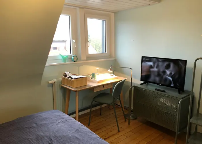 Gasthof Blaues Zimmer, -keine Wohnung, Keine Küche-mit Grossem Balkon, Bad Ist Ein Traum, Nur 50 Schritte Zum Radweg Am Main Mainstockheim